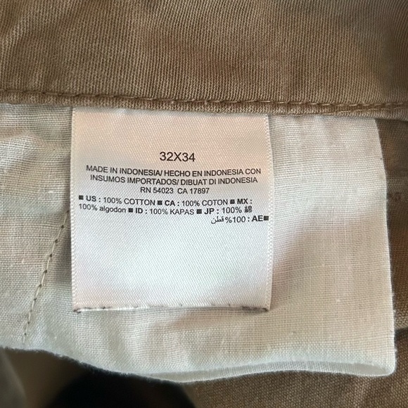 Old Navy Men’s Broken-in Straight Pants - Picture 4 of 5